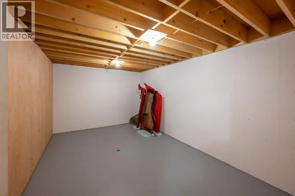 30 Osborne Road. Summerland, British Columbia
