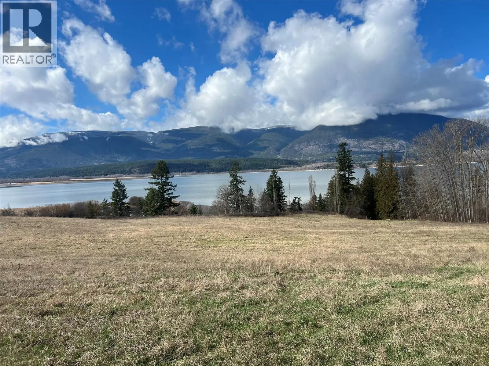 2351 Lakeshore Road Ne. Salmon Arm, British Columbia