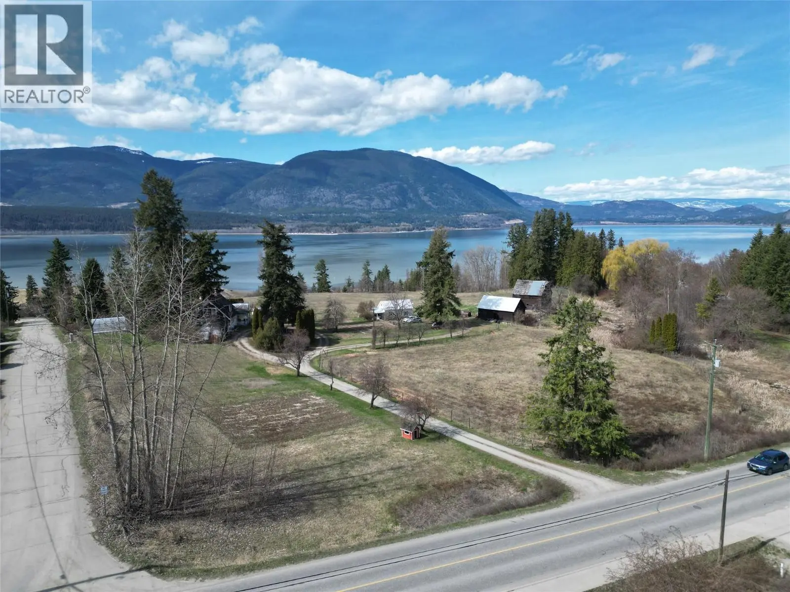 2351 Lakeshore Road Ne. Salmon Arm, British Columbia
