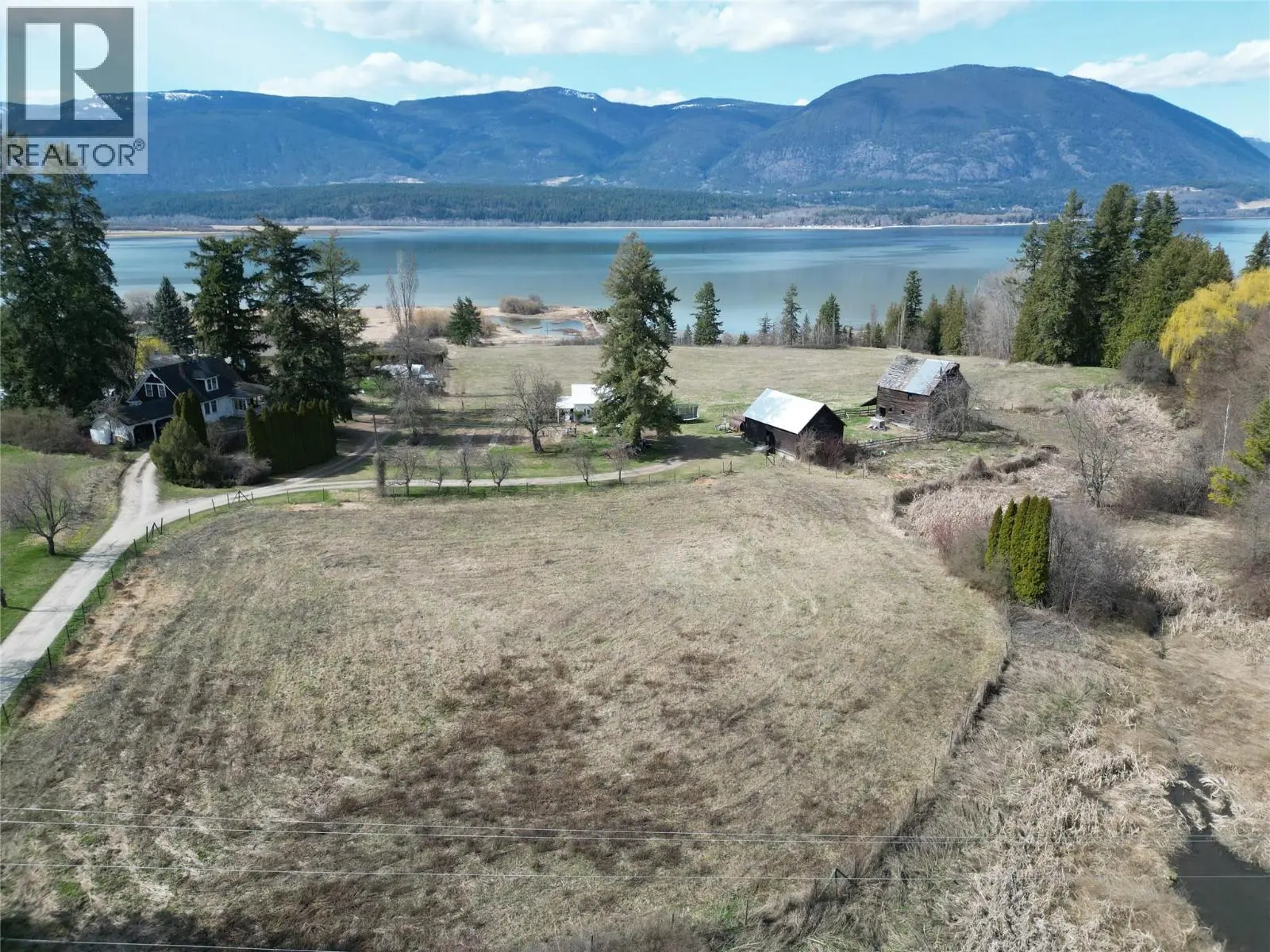 2351 Lakeshore Road Ne. Salmon Arm, British Columbia