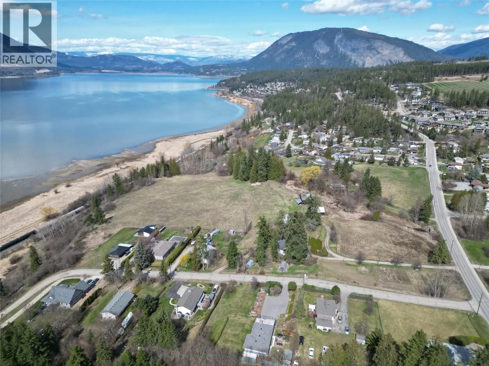 2351 Lakeshore Road Ne. Salmon Arm, British Columbia