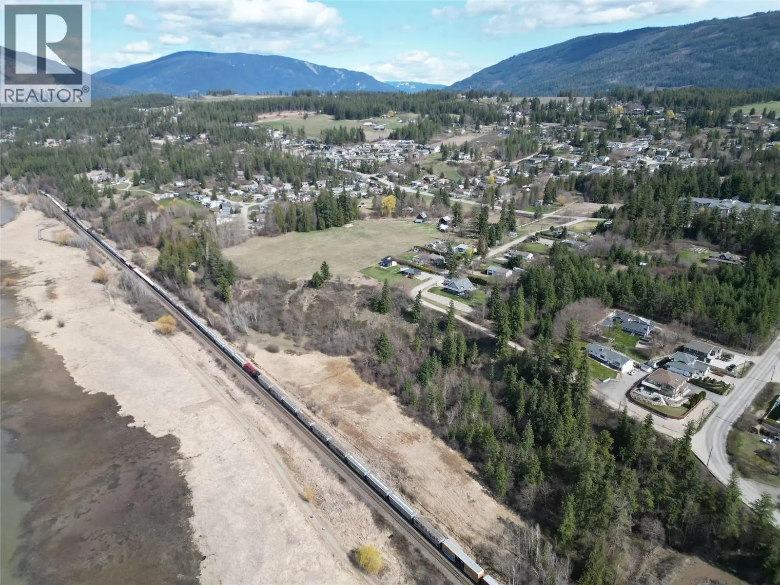 2351 Lakeshore Road Ne. Salmon Arm, British Columbia