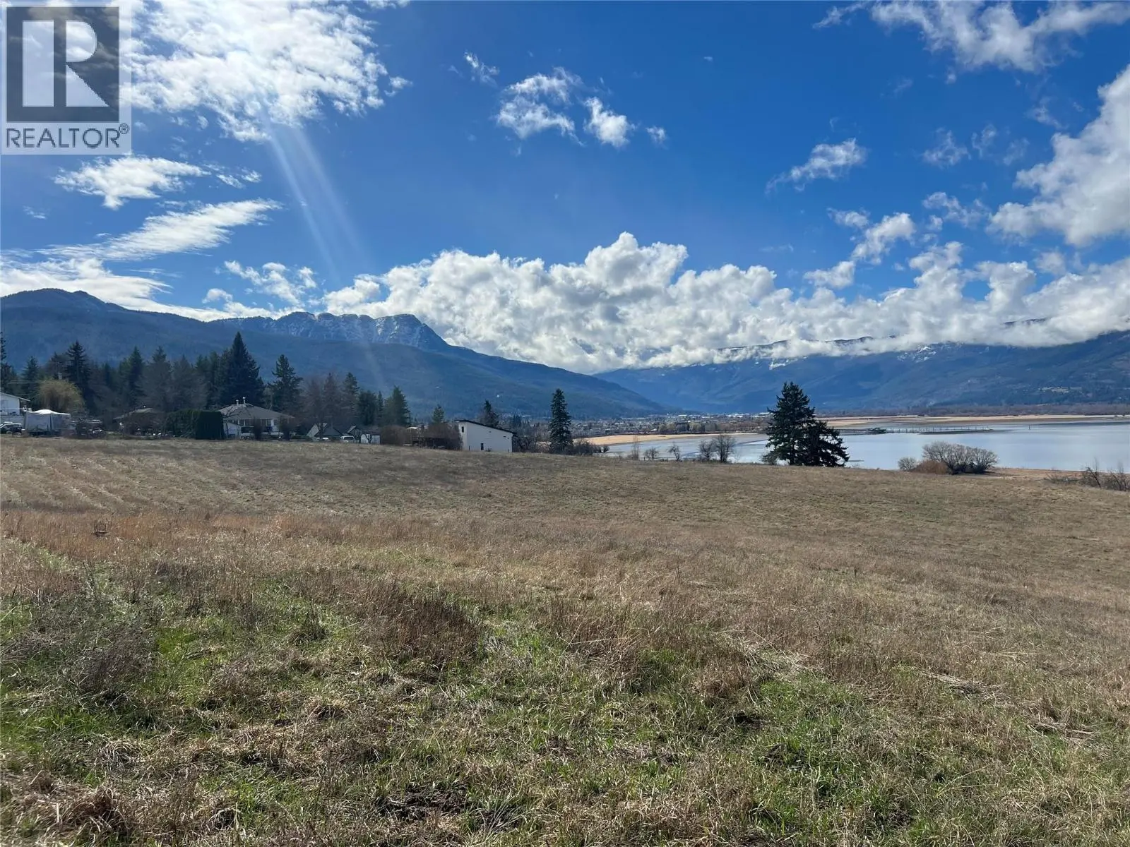 2351 Lakeshore Road Ne. Salmon Arm, British Columbia