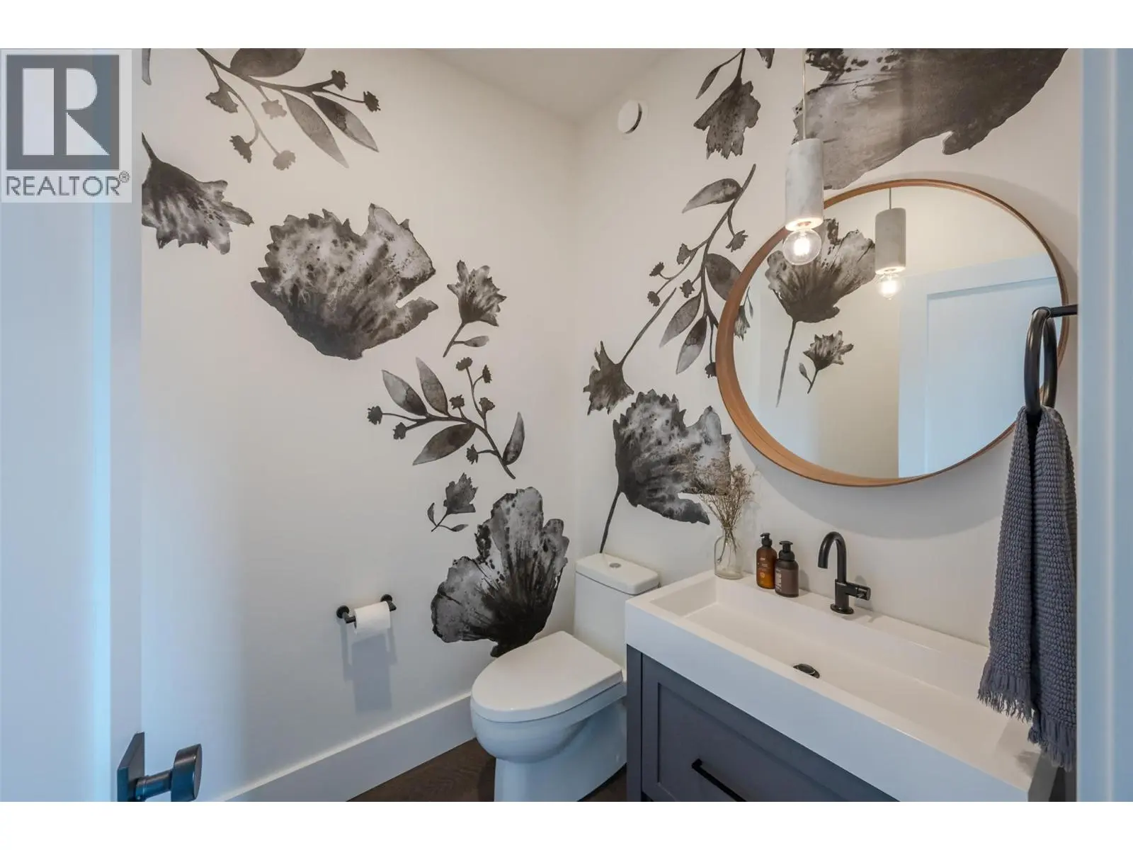 6709 Victoria Road Unit# 21. Summerland, British Columbia