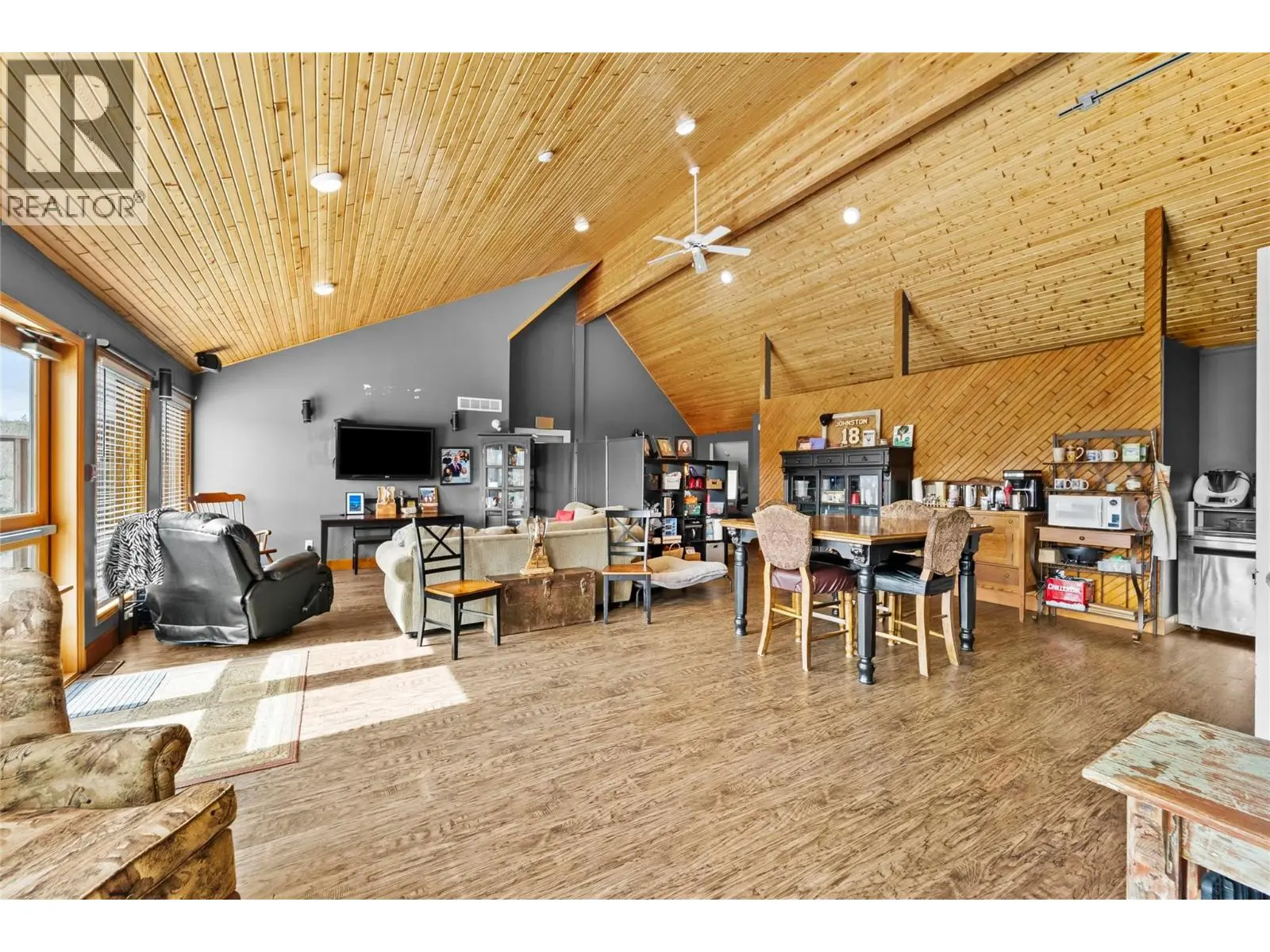 110 Bromley Place. Princeton, British Columbia