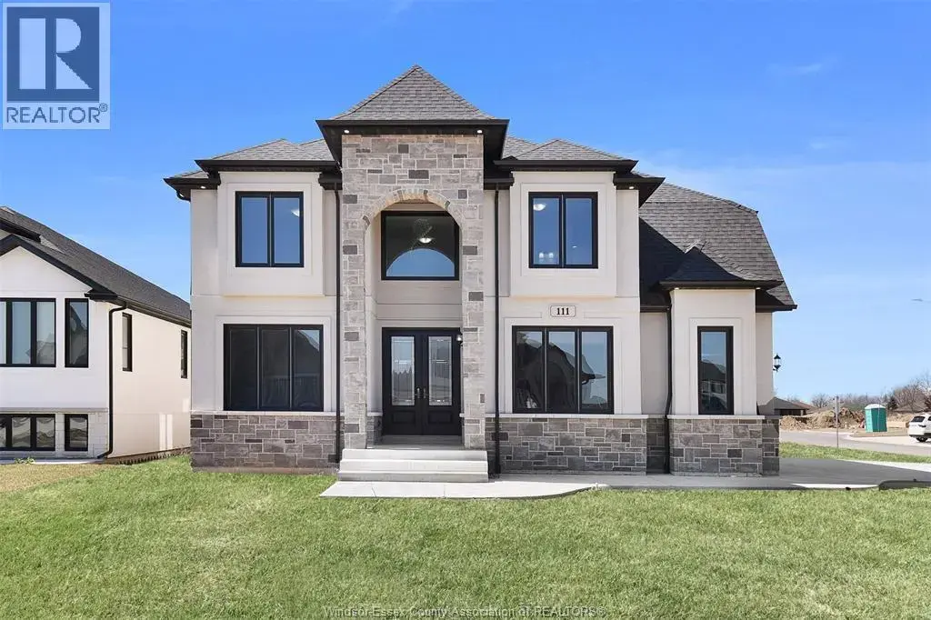 111 Bonnet, Amherstburg
