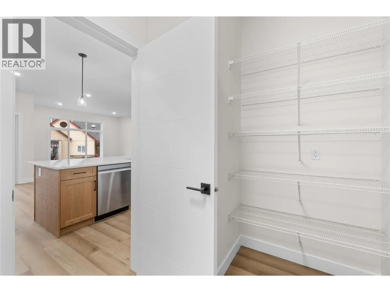 231 20 Street Ne Unit# 10. Salmon Arm, British Columbia