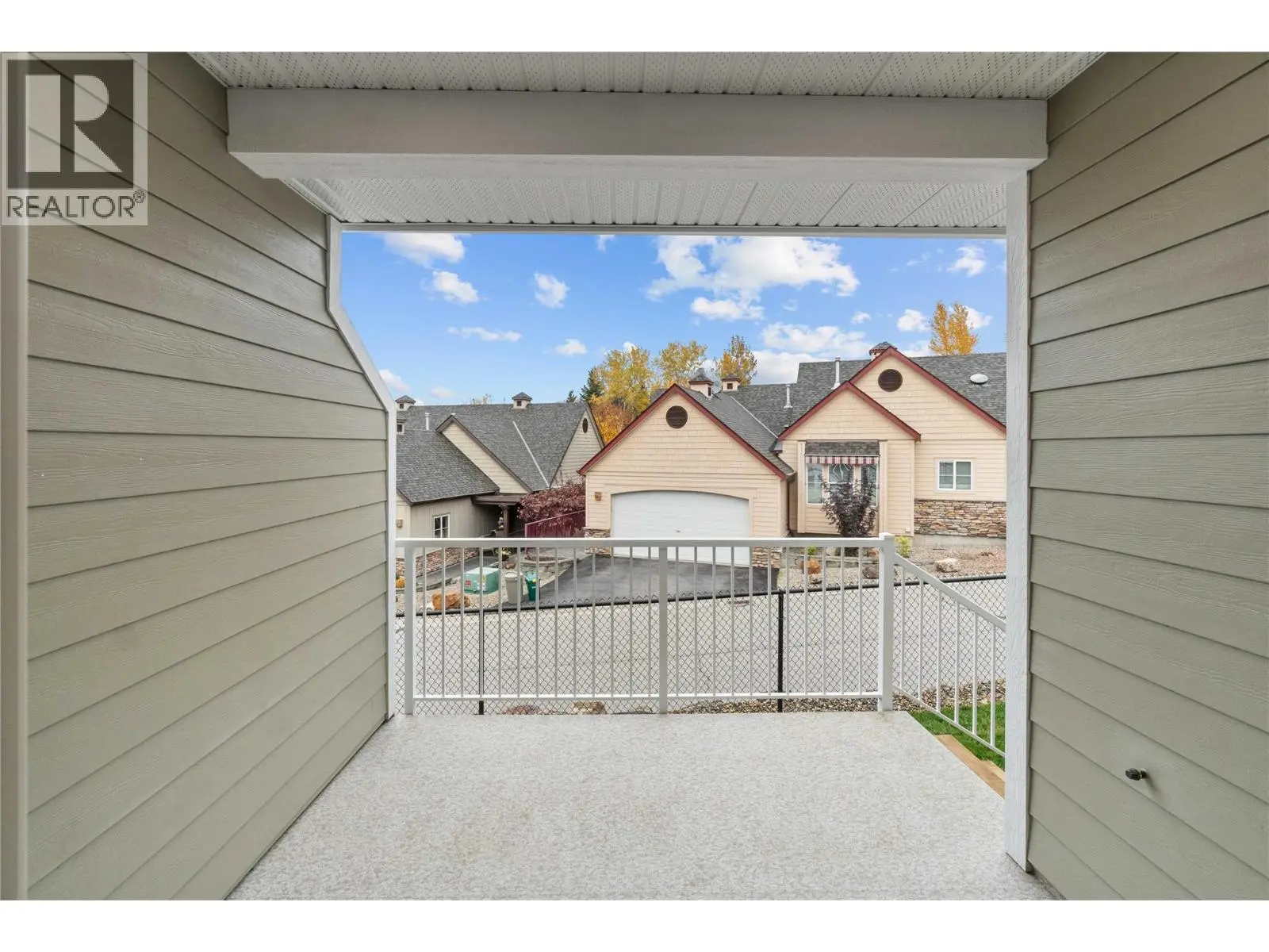 231 20 Street Ne Unit# 10. Salmon Arm, British Columbia