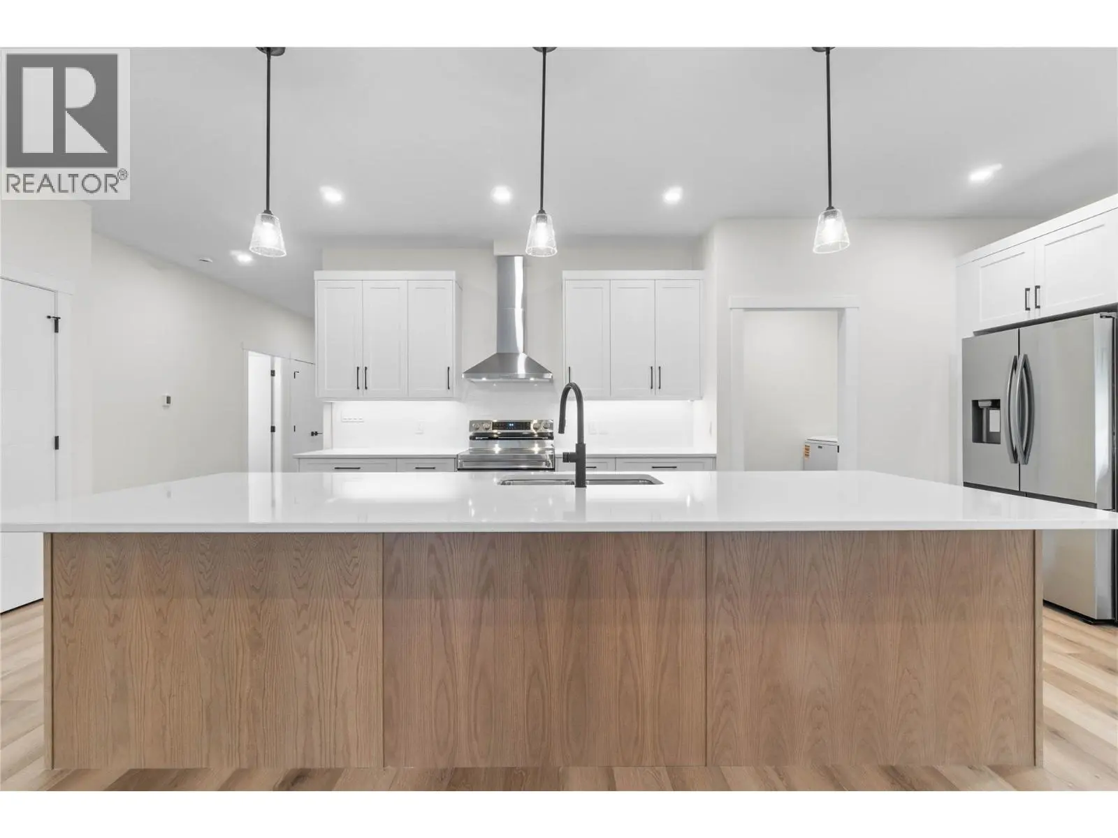 231 20 Street Ne Unit# 10. Salmon Arm, British Columbia