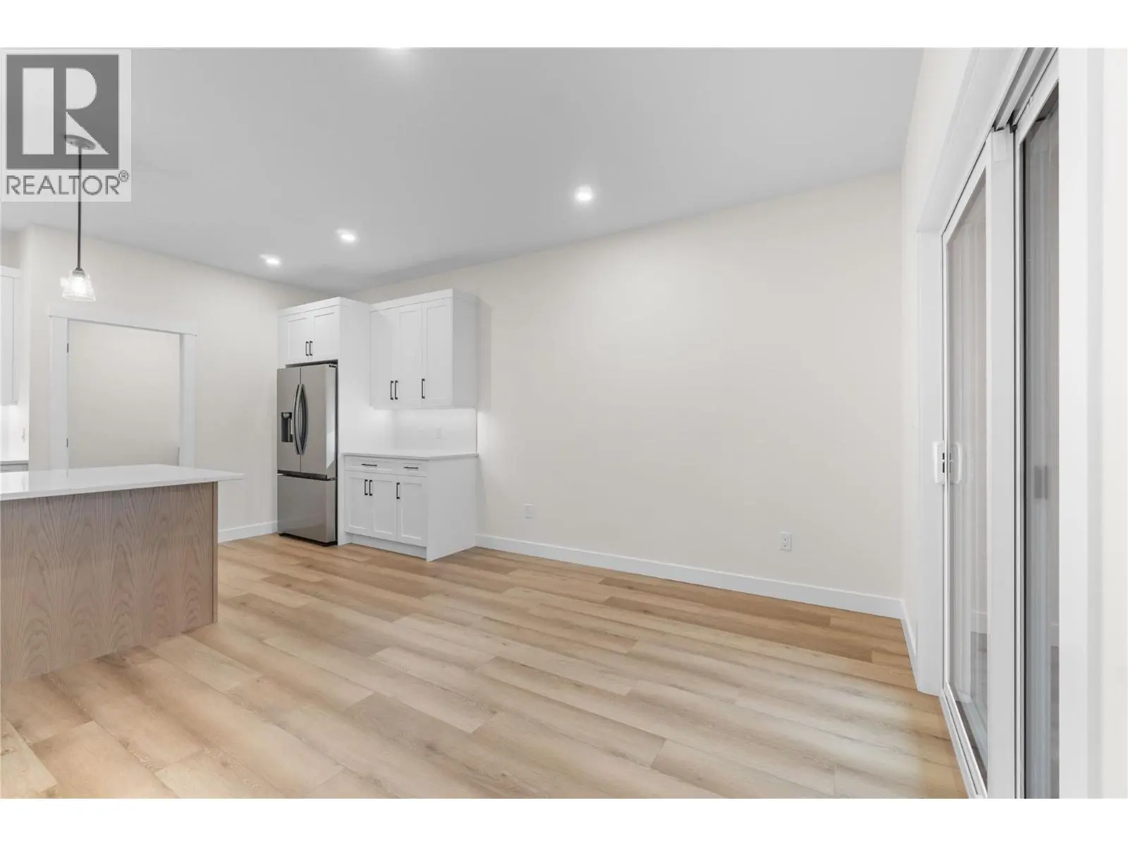 231 20 Street Ne Unit# 10. Salmon Arm, British Columbia