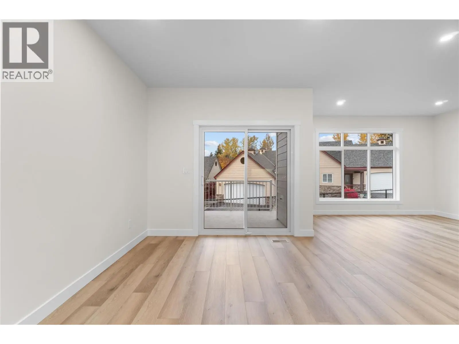 231 20 Street Ne Unit# 10. Salmon Arm, British Columbia