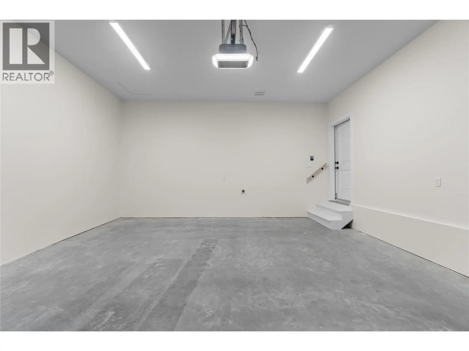 231 20 Street Ne Unit# 10. Salmon Arm, British Columbia