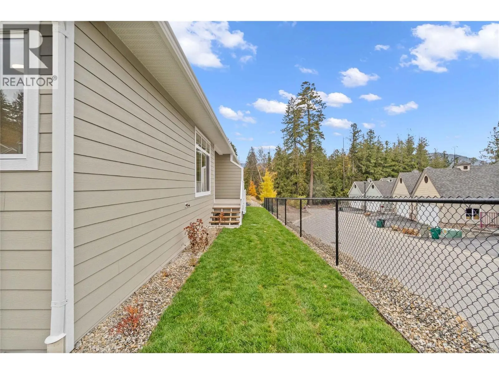 231 20 Street Ne Unit# 10. Salmon Arm, British Columbia