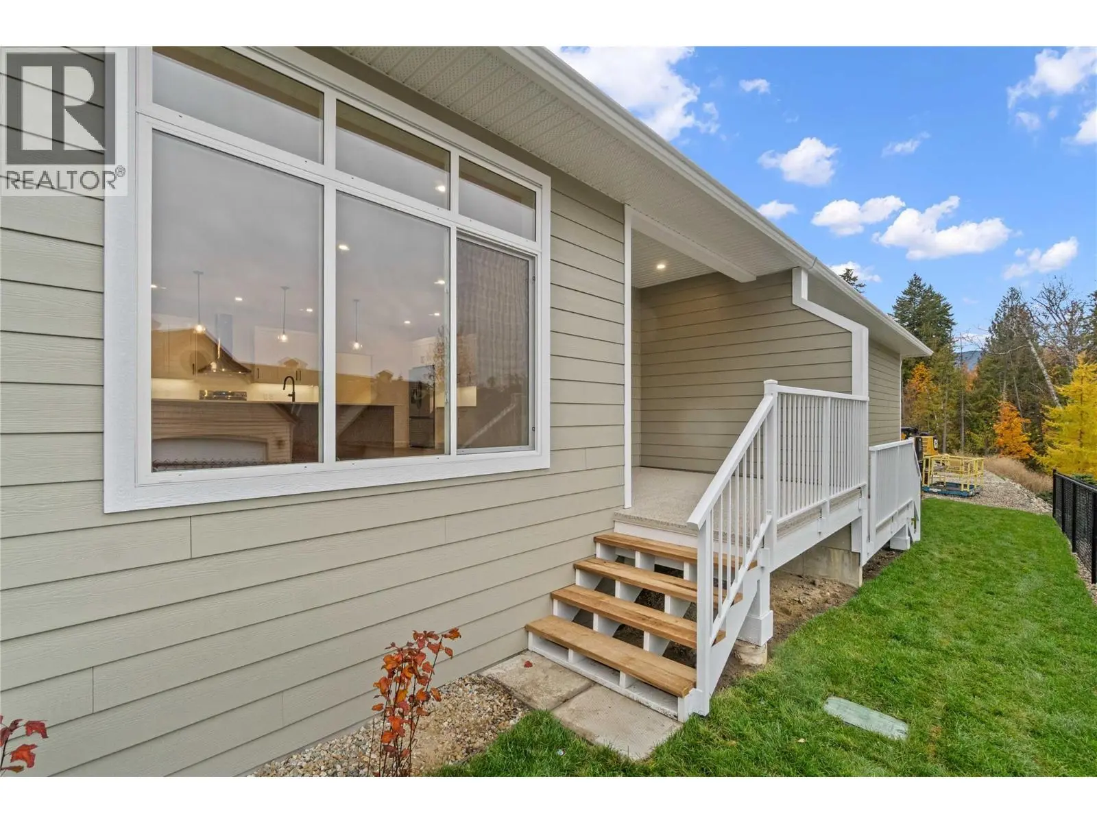 231 20 Street Ne Unit# 10. Salmon Arm, British Columbia
