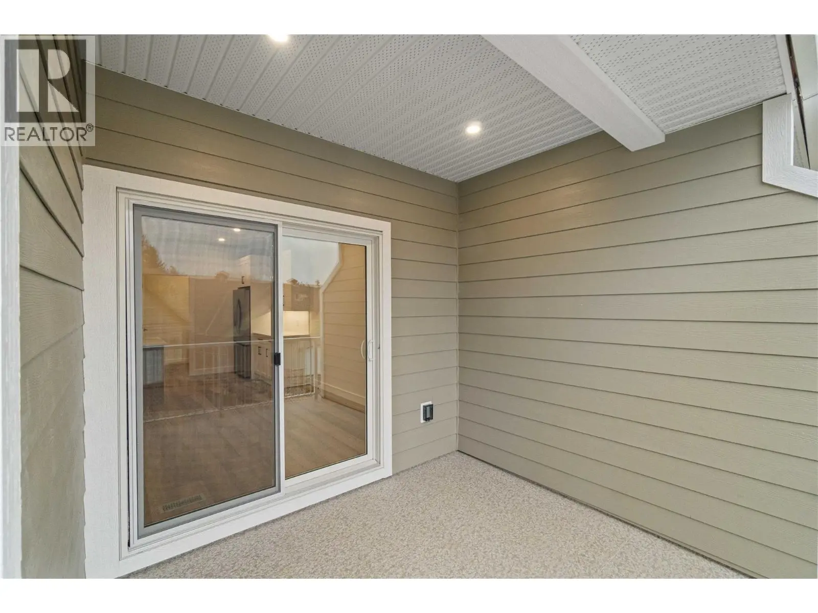 231 20 Street Ne Unit# 10. Salmon Arm, British Columbia