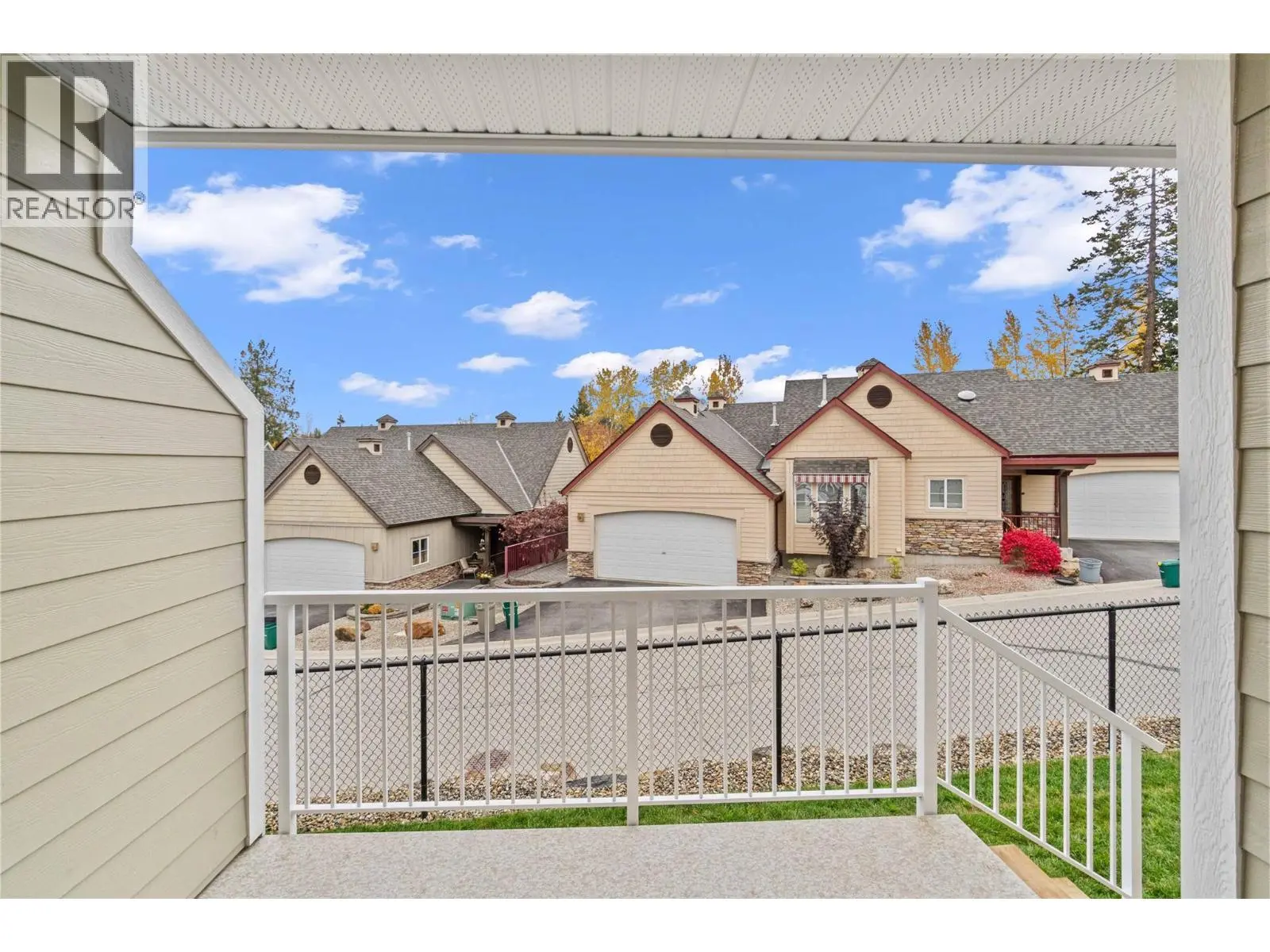 231 20 Street Ne Unit# 10. Salmon Arm, British Columbia