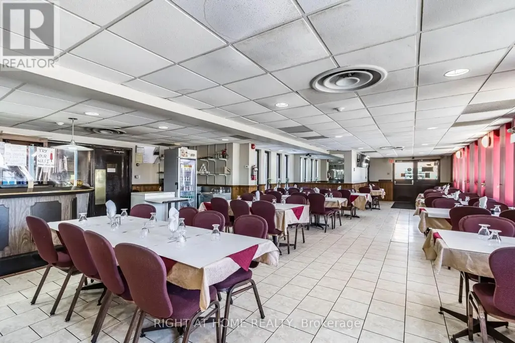 5951 Clark Avenue, Niagara Falls (Clifton Hill)
