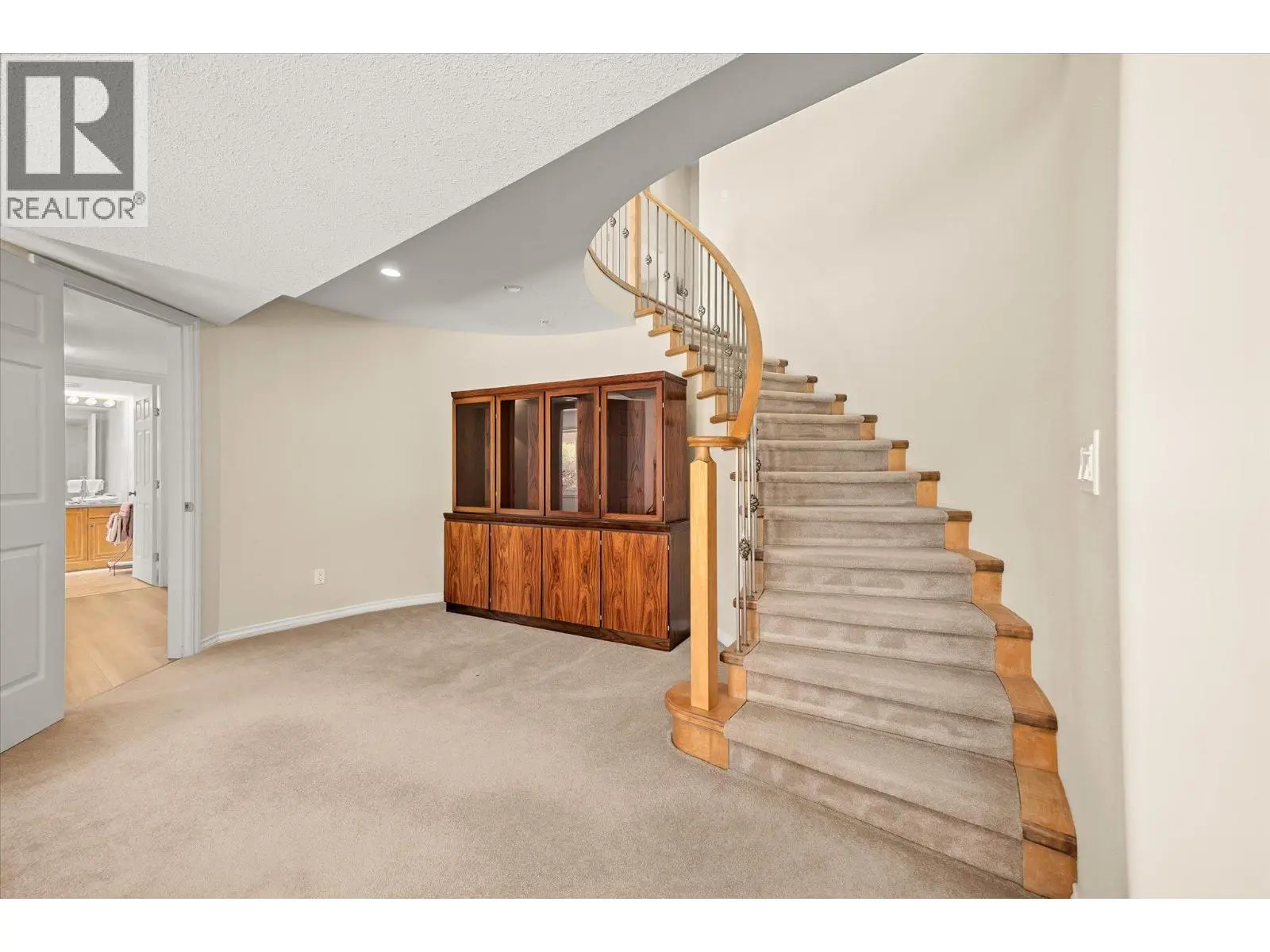 6157 Gillam Crescent. Peachland, British Columbia
