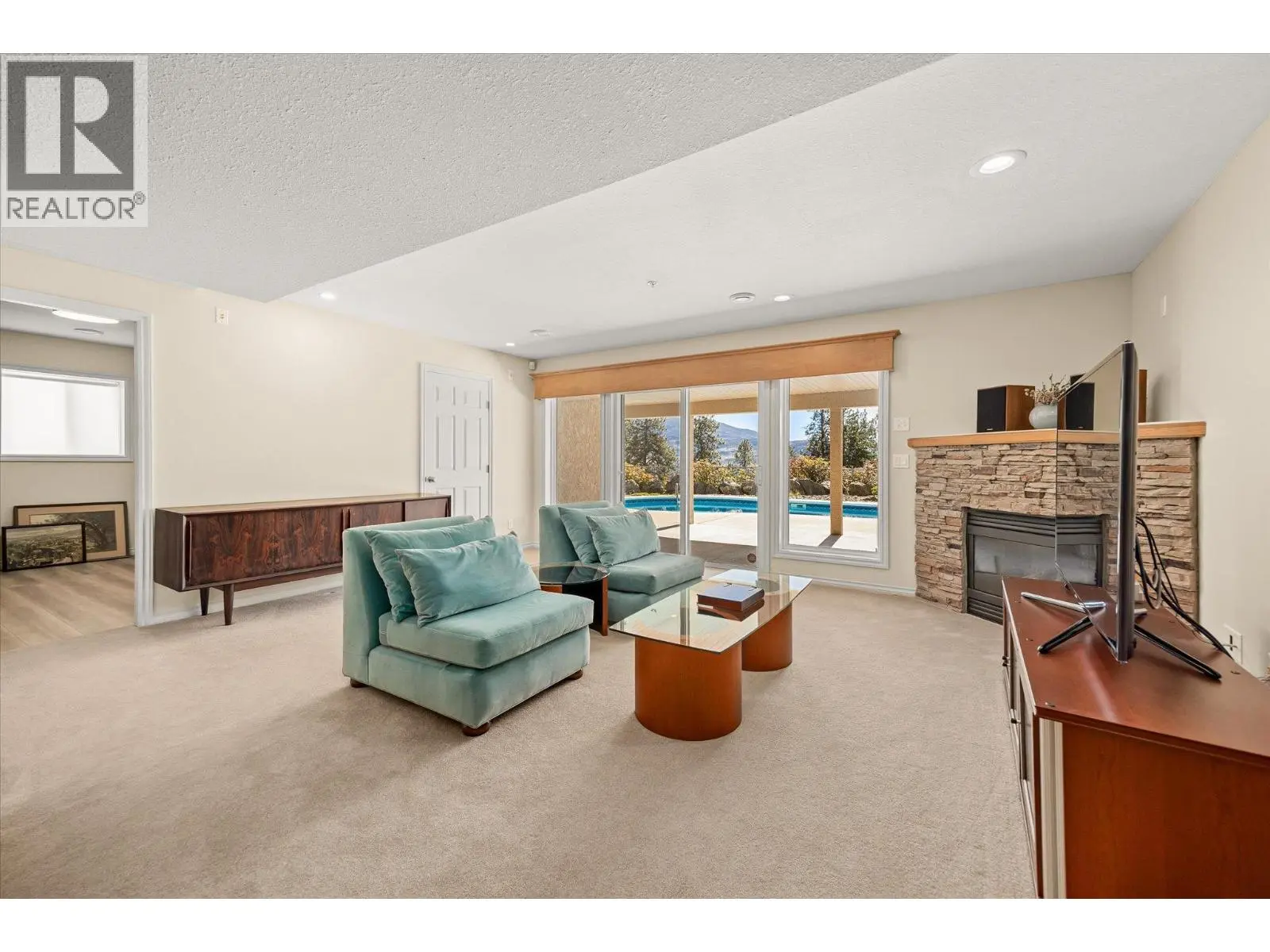 6157 Gillam Crescent. Peachland, British Columbia
