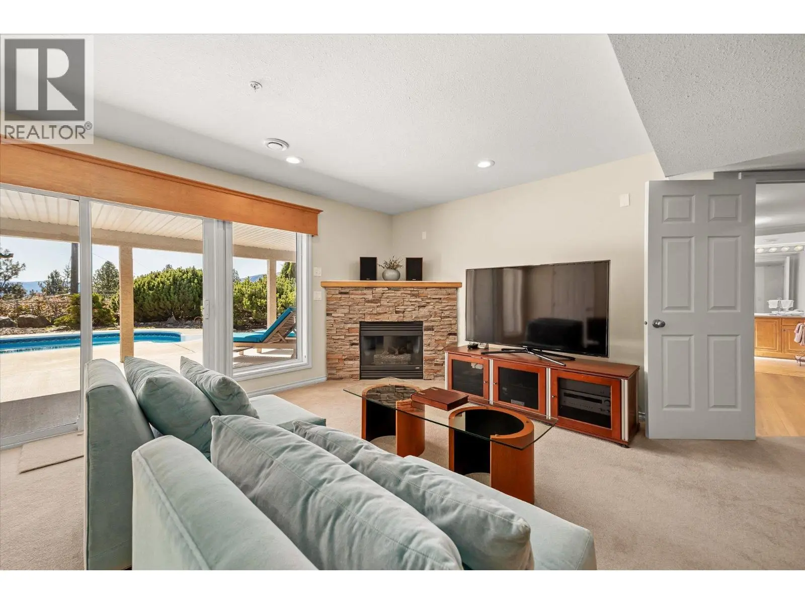 6157 Gillam Crescent. Peachland, British Columbia