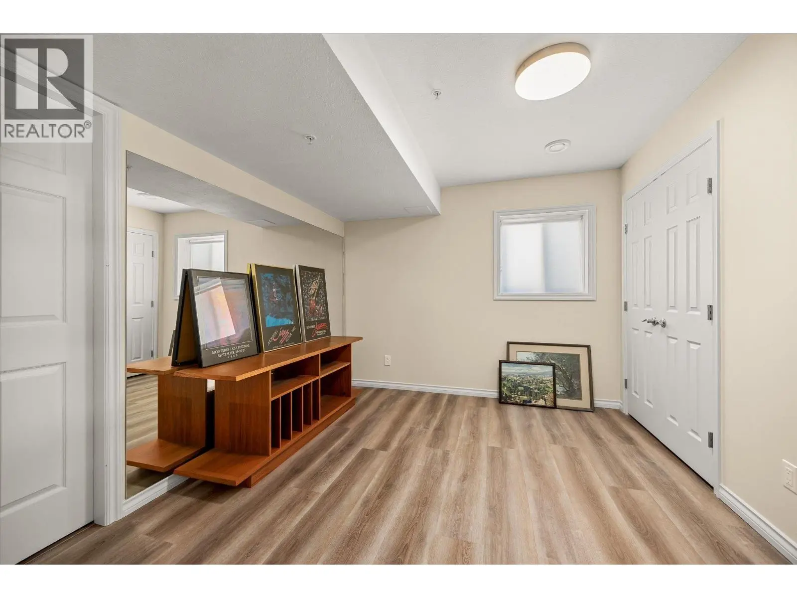 6157 Gillam Crescent. Peachland, British Columbia