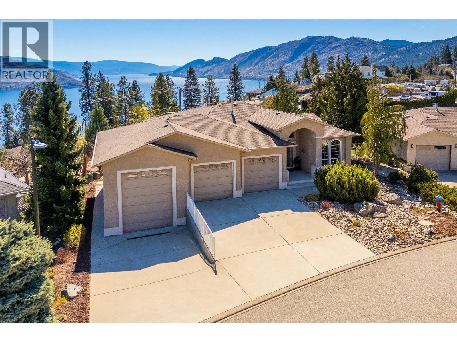 6157 Gillam Crescent. Peachland, British Columbia