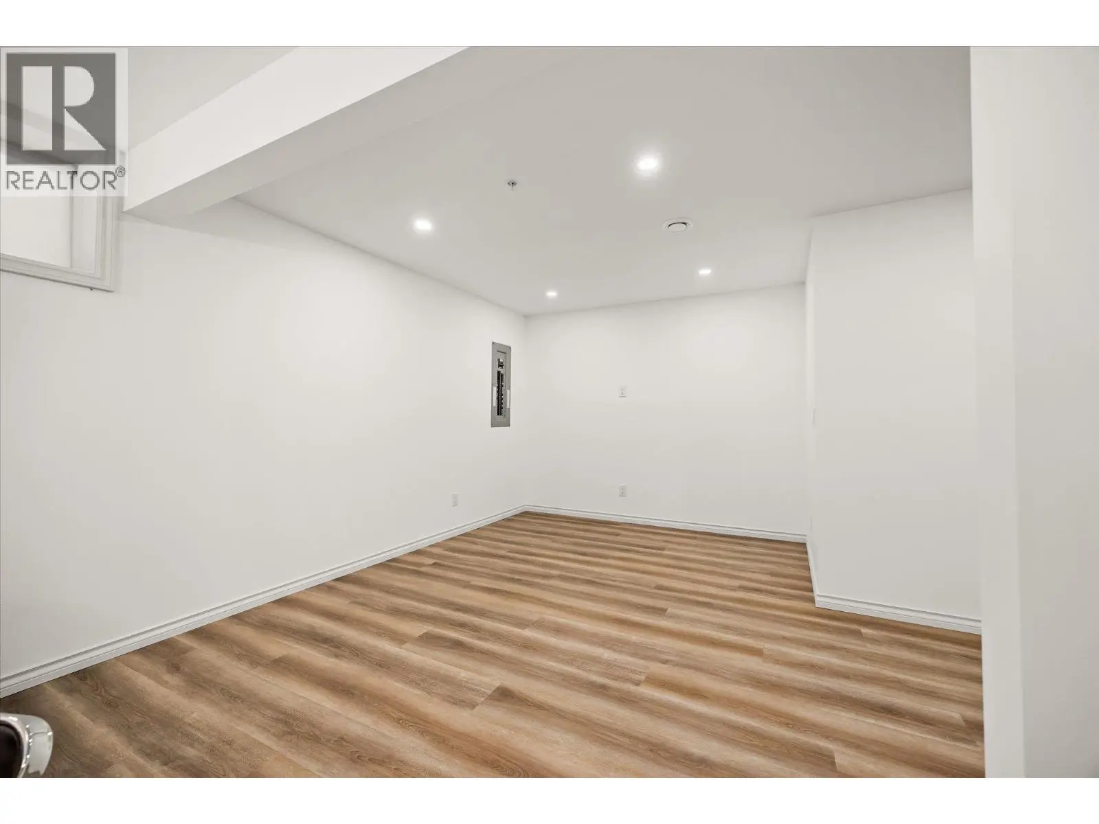 6157 Gillam Crescent. Peachland, British Columbia
