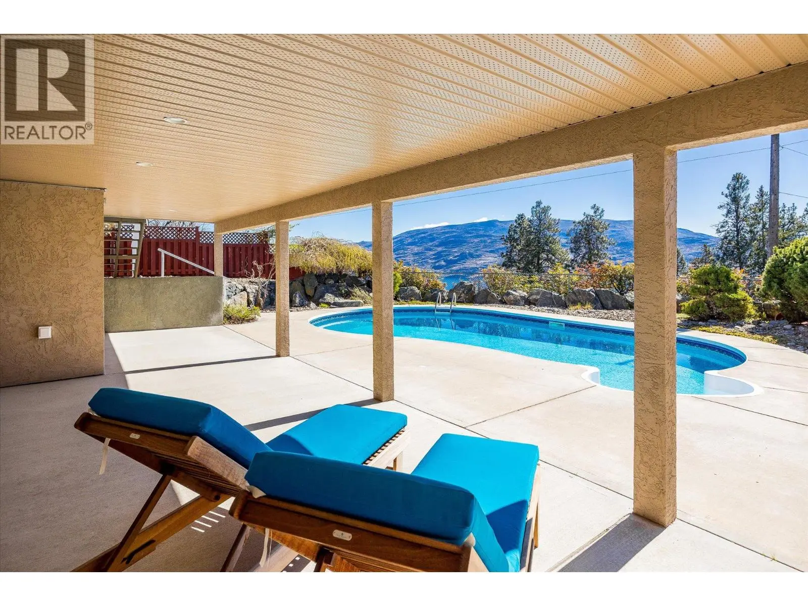 6157 Gillam Crescent. Peachland, British Columbia