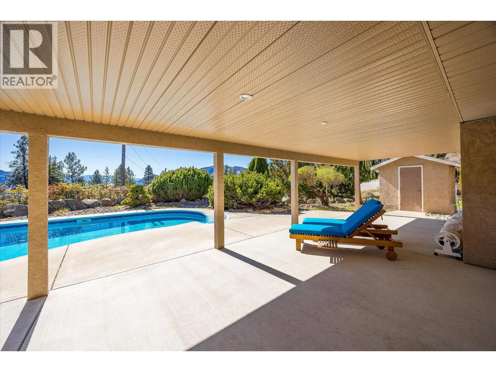 6157 Gillam Crescent. Peachland, British Columbia