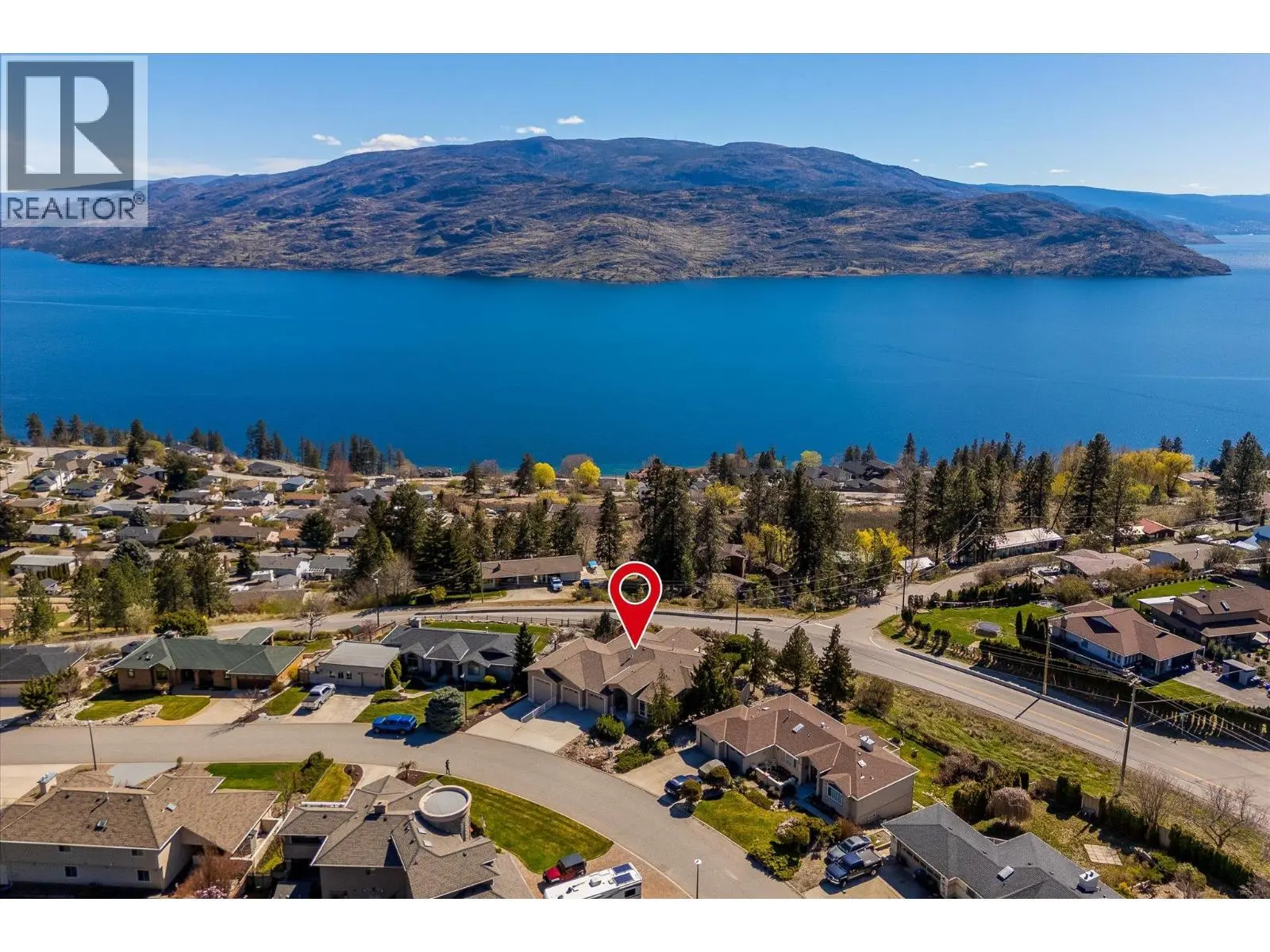 6157 Gillam Crescent. Peachland, British Columbia