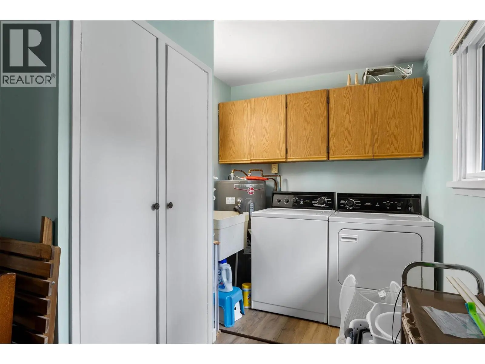 4188 South Ashe Crescent. Scotch Creek, British Columbia