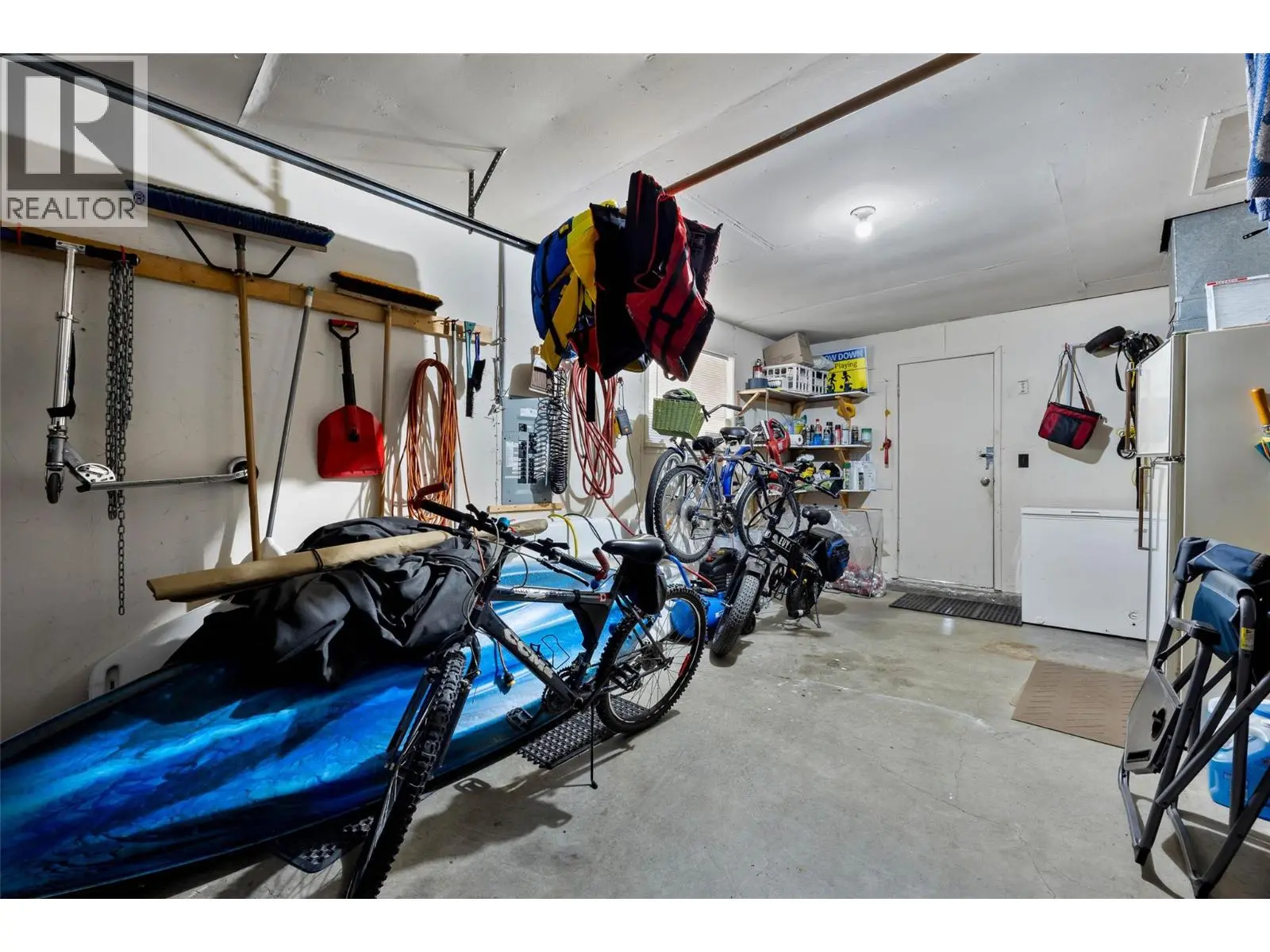 4188 South Ashe Crescent. Scotch Creek, British Columbia