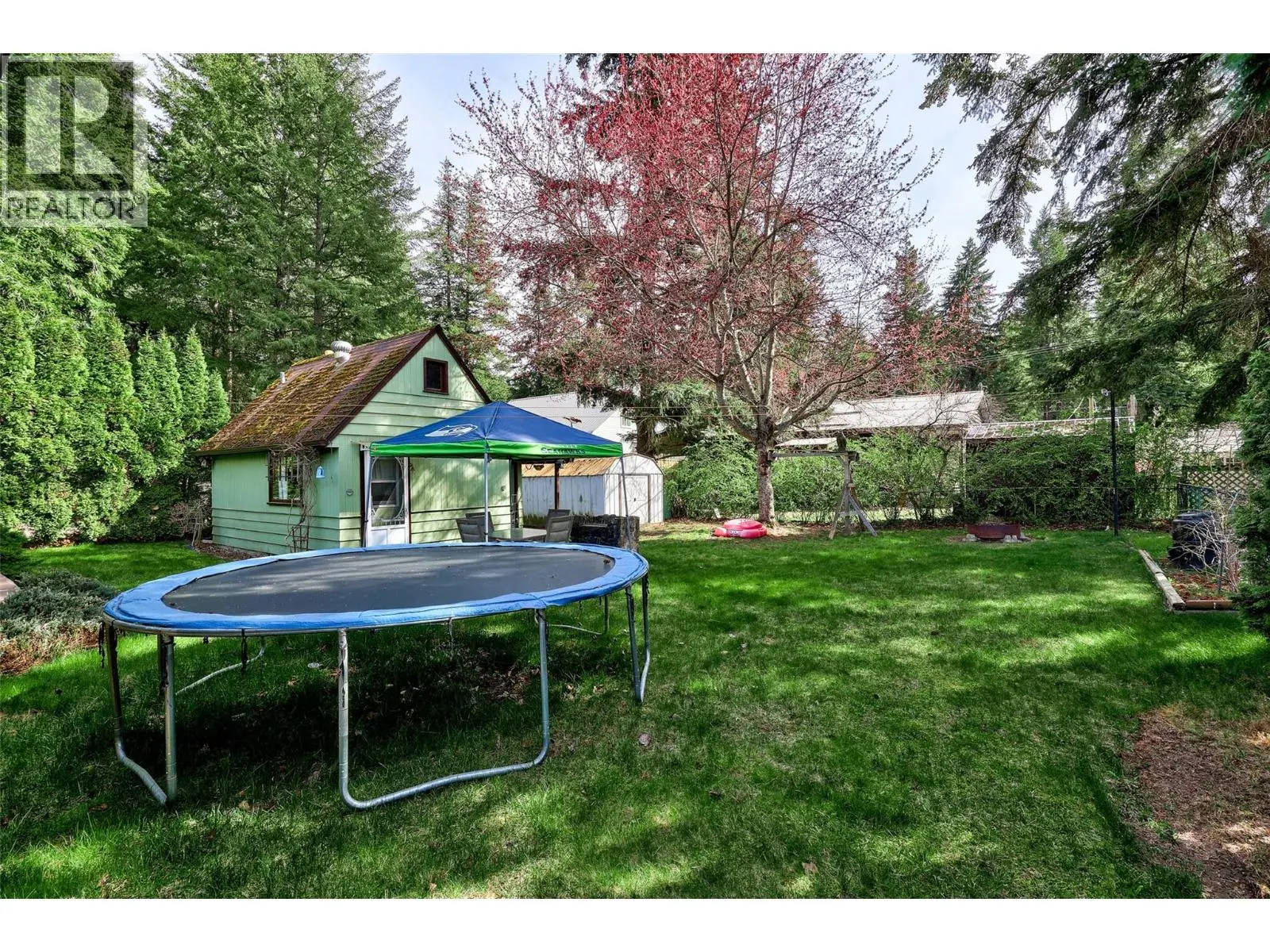 4188 South Ashe Crescent. Scotch Creek, British Columbia