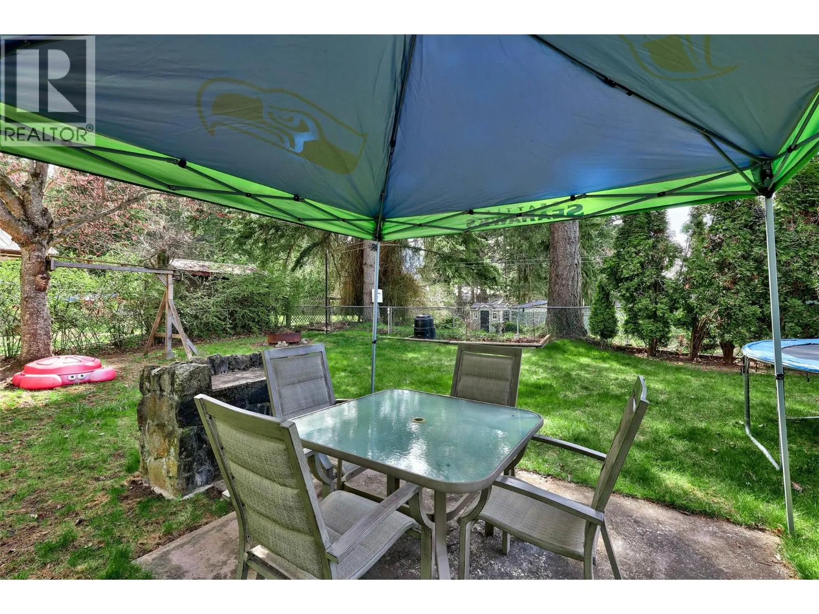 4188 South Ashe Crescent. Scotch Creek, British Columbia