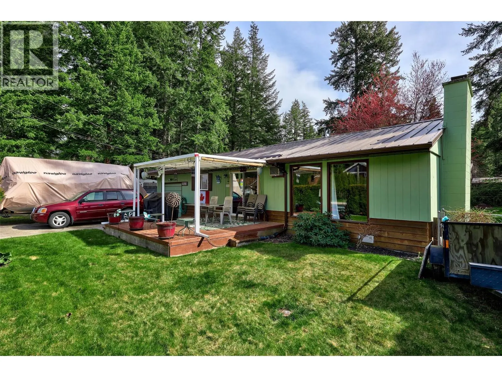 4188 South Ashe Crescent. Scotch Creek, British Columbia