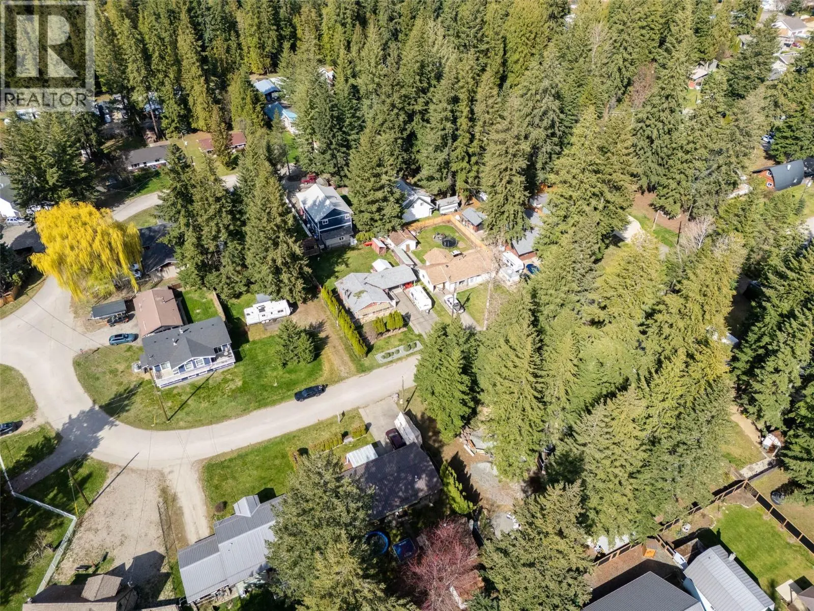 4188 South Ashe Crescent. Scotch Creek, British Columbia
