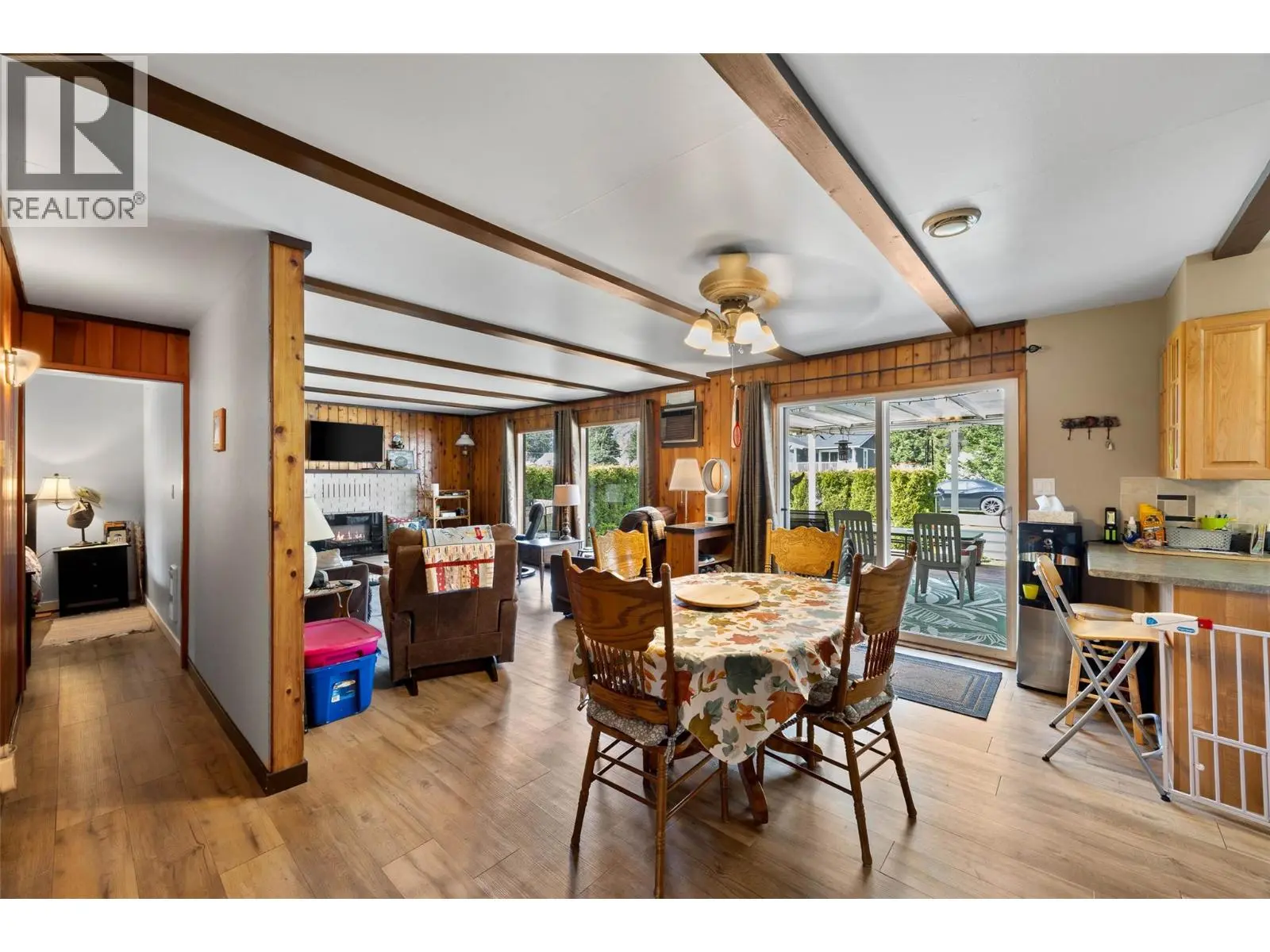 4188 South Ashe Crescent. Scotch Creek, British Columbia