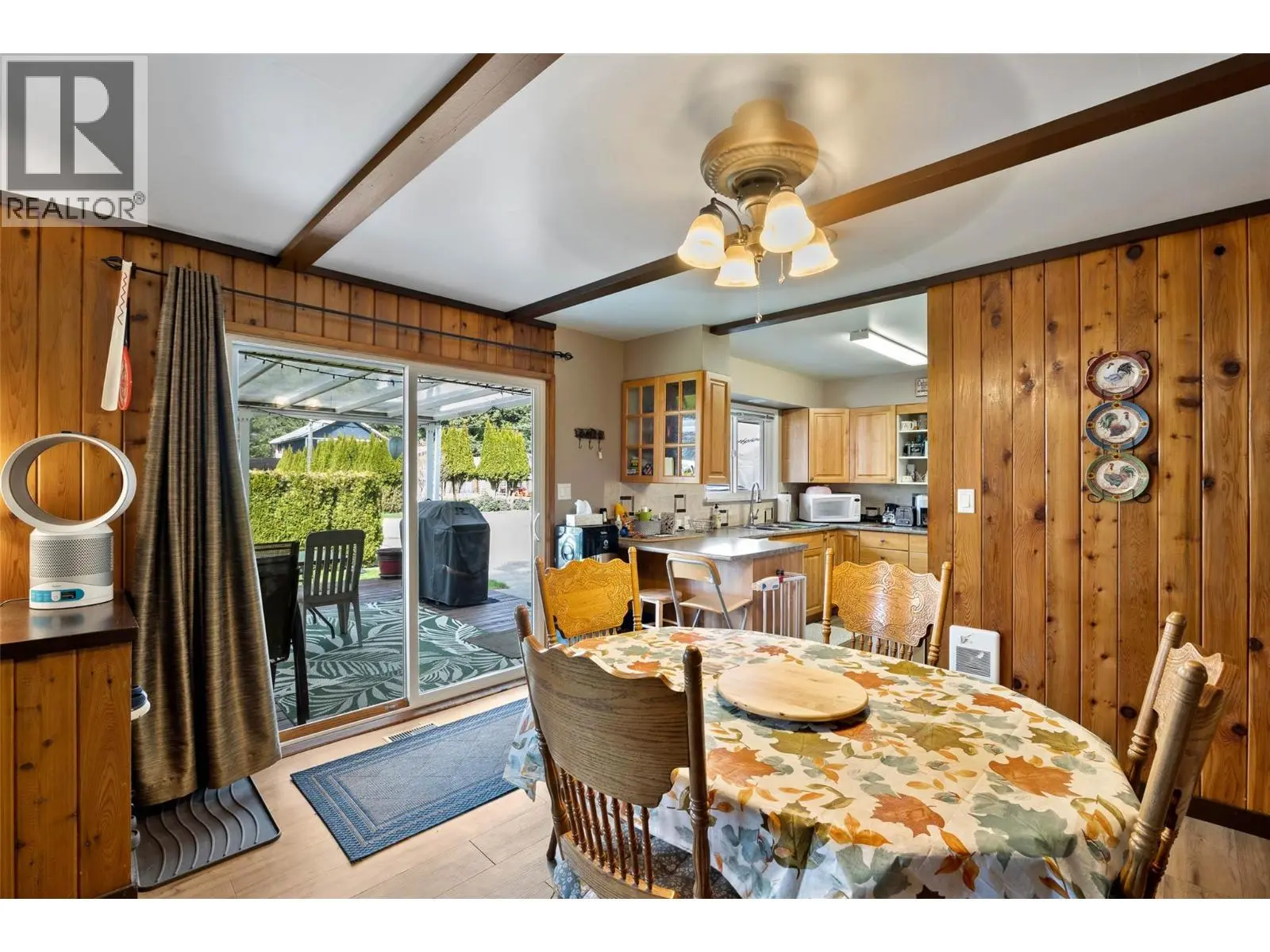 4188 South Ashe Crescent. Scotch Creek, British Columbia
