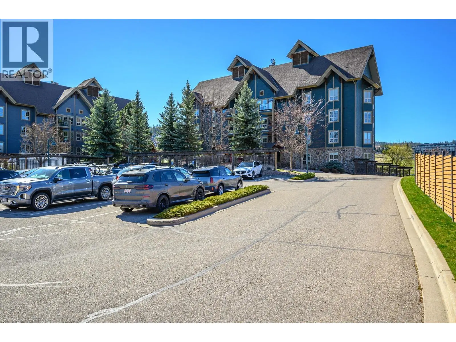 101 Village Centre Court Unit# 334. Vernon, British Columbia