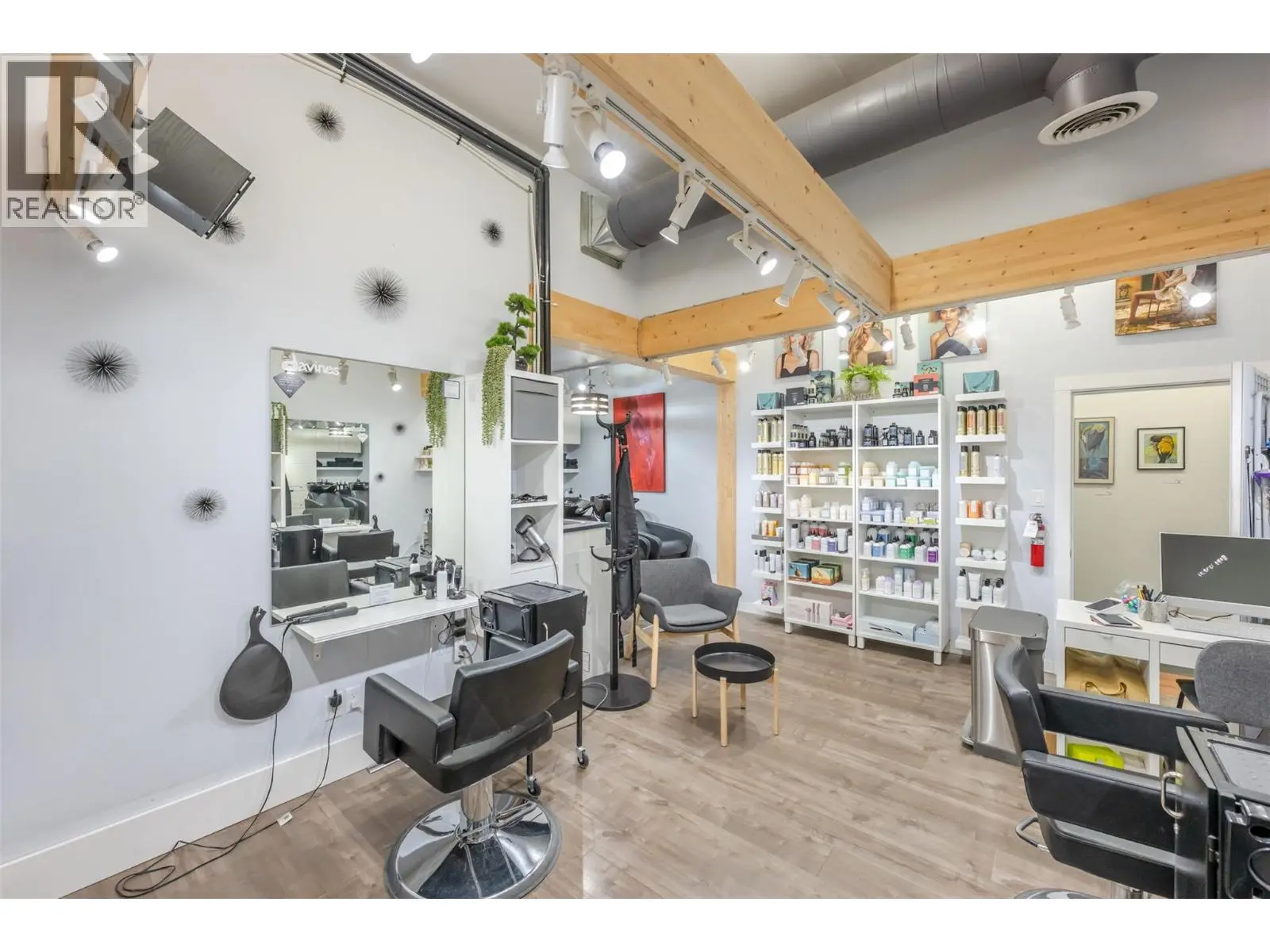 6222 Main Street. Oliver, British Columbia