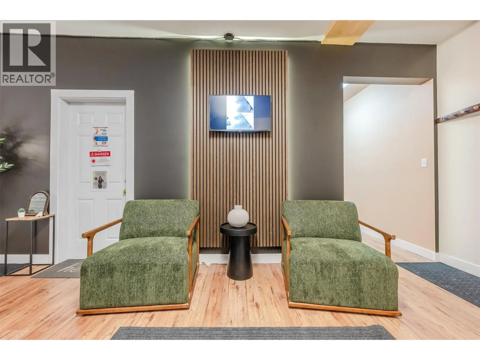 6222 Main Street. Oliver, British Columbia