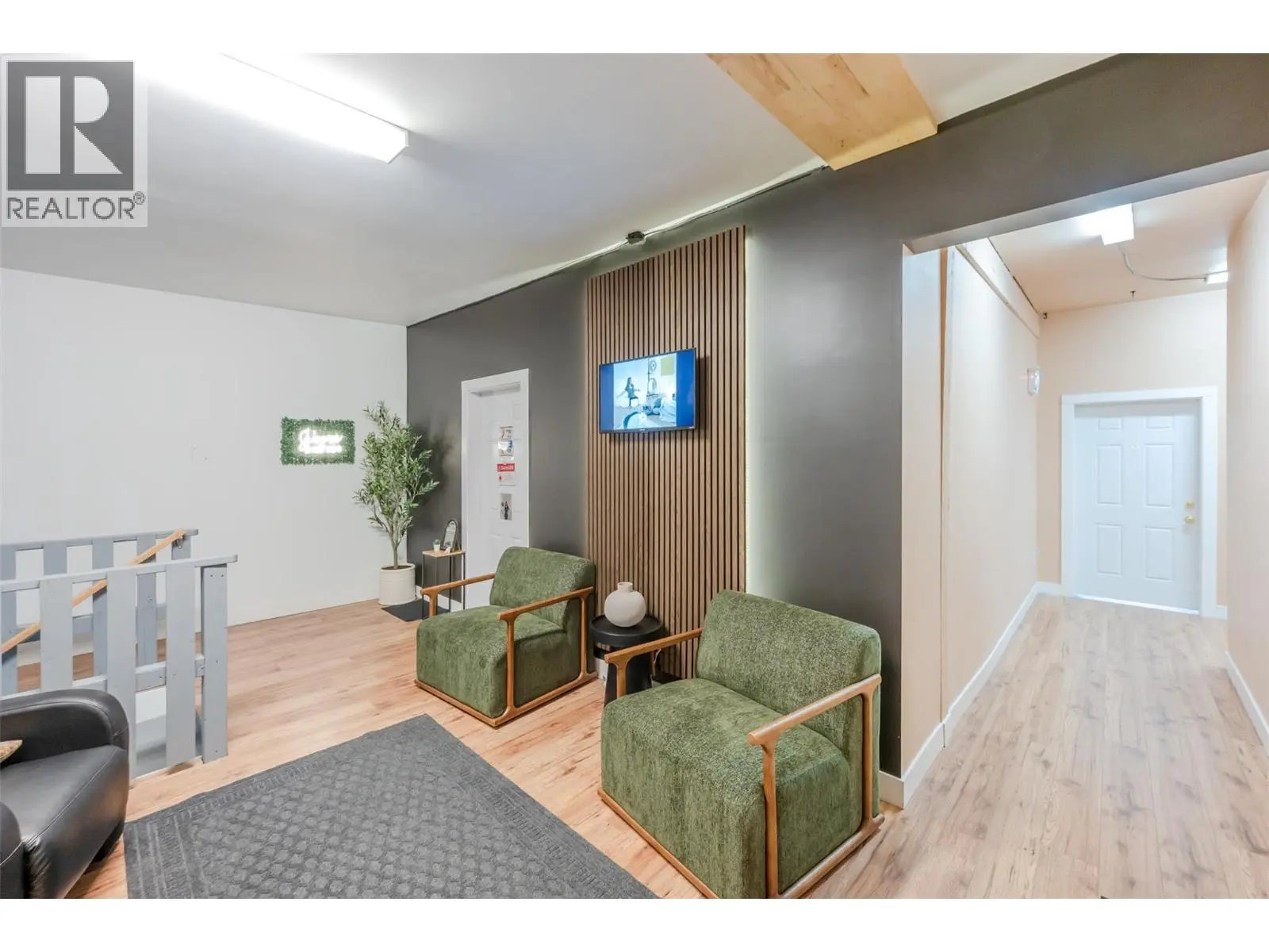 6222 Main Street. Oliver, British Columbia