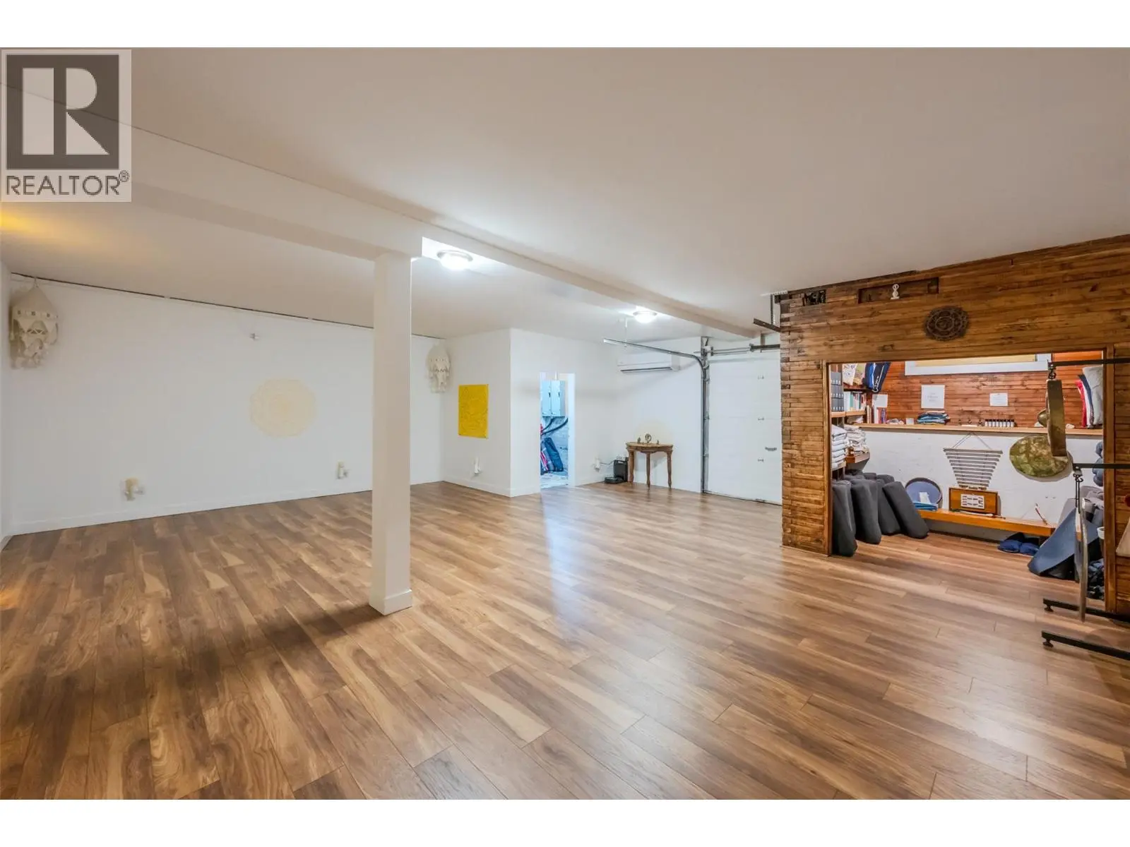 6222 Main Street. Oliver, British Columbia