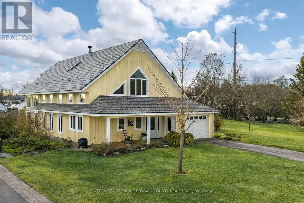 4 Carla Court, Prince Edward County (Wellington Ward)