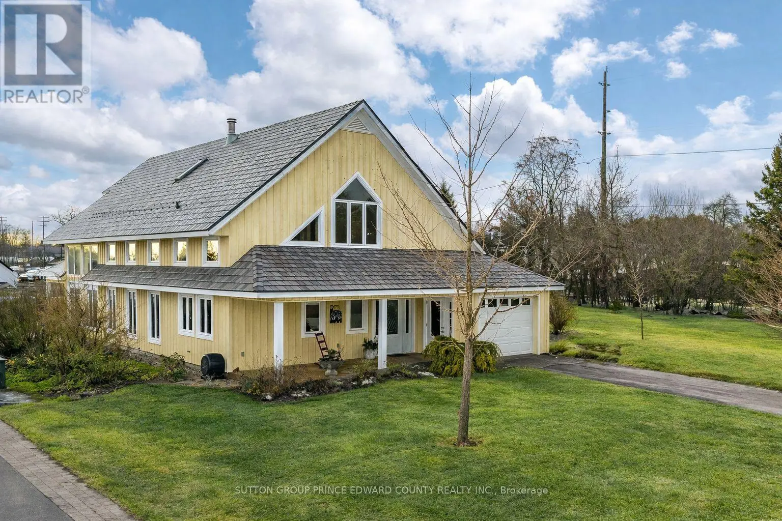 4 Carla Court, Prince Edward County (Wellington Ward)
