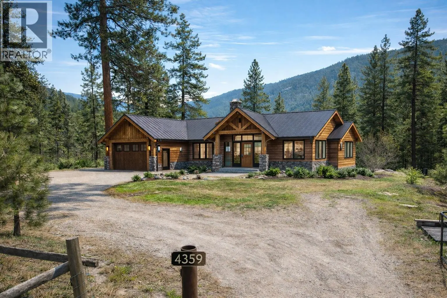 4359 Maxwell Road. Peachland, British Columbia