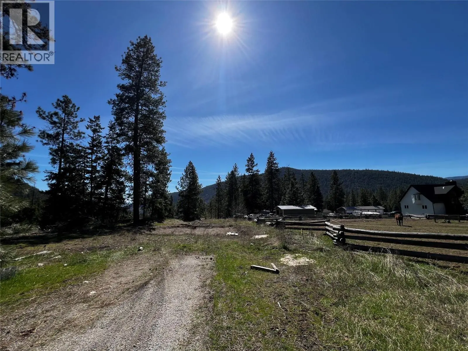 4359 Maxwell Road. Peachland, British Columbia