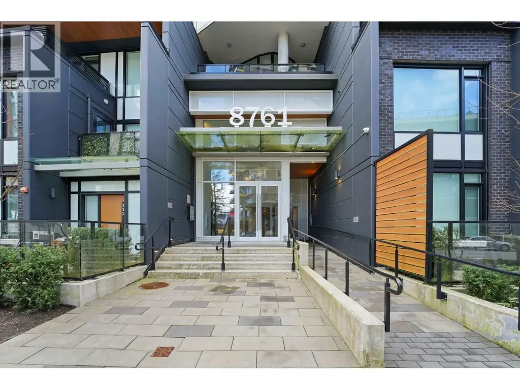 604 8761 University Crescent, Burnaby