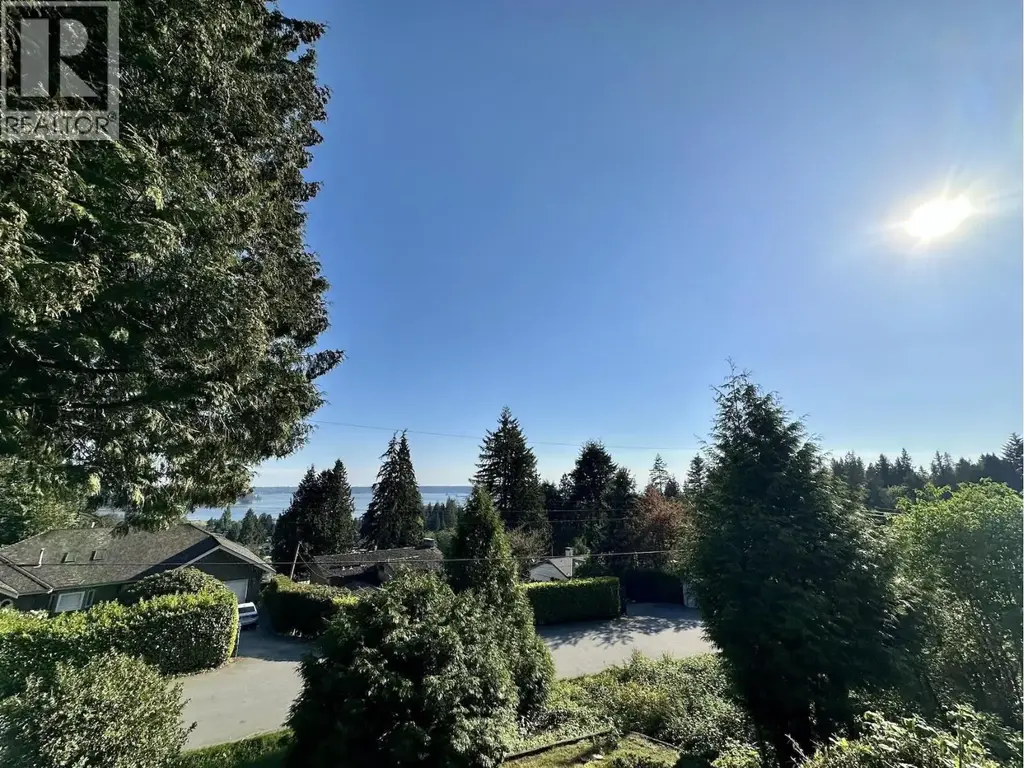 1215 Nepal Crescent, West Vancouver