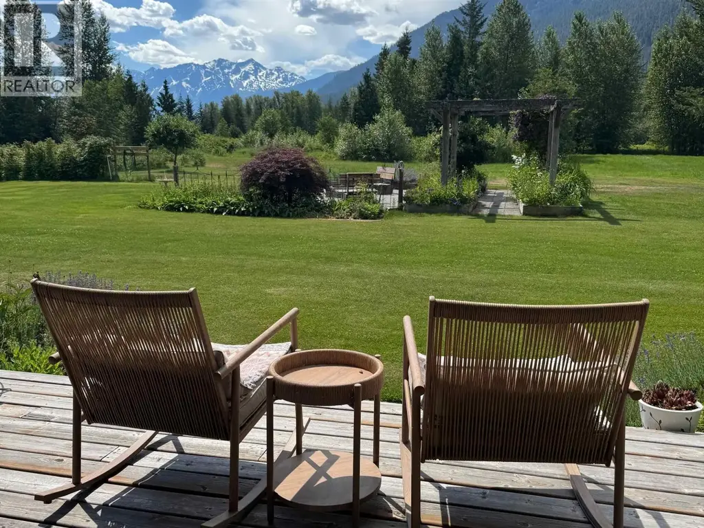 780 Green Road, Pemberton